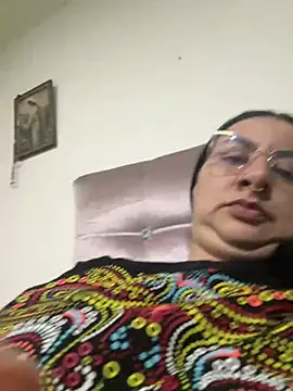 Abril Luv online show from 03.30.26