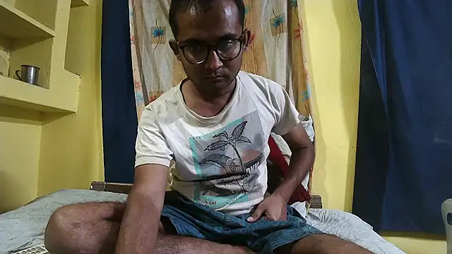 Cute boy2000 online show from 12.22.24