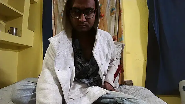 Cute boy2000 online show from 12.30.24