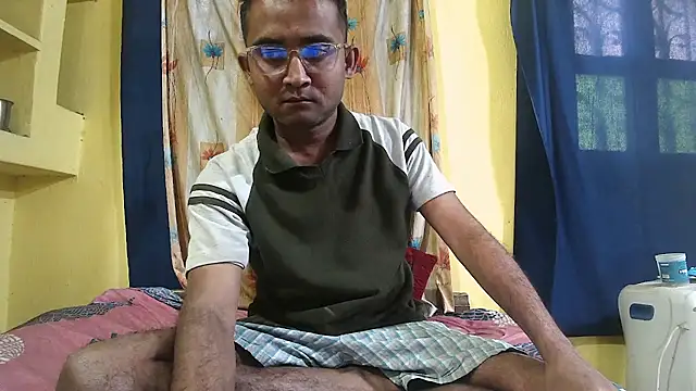 Cute boy2000 online show from 01.25.25