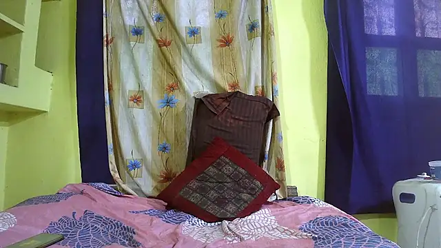 Cute boy2000 online show from 01.25.25