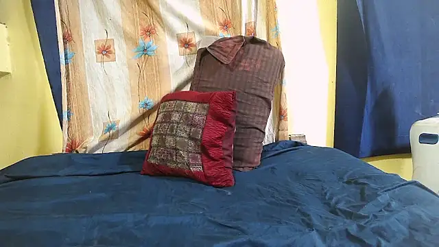 Cute boy2000 online show from 02.03.25