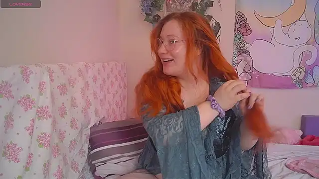 FluffyRainbowKity online show from 12.15.25