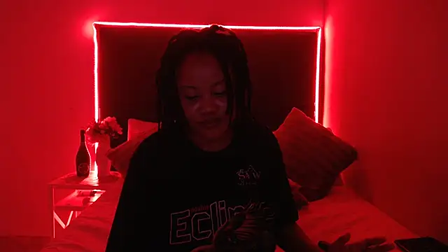 Snapshot of CancerGodessX chatting on 01.24.25 CancerGodessX online show from 01.24.25