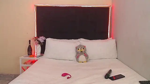 Snapshot of CancerGodessX chatting on 01.31.25 CancerGodessX online show from 01.31.25