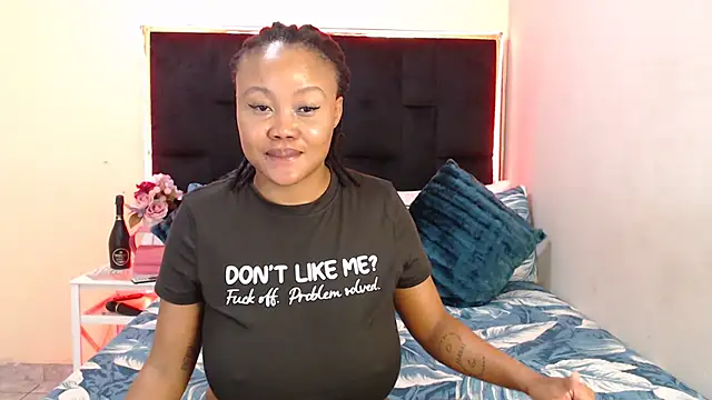 Snapshot of CancerGodessX chatting on 02.08.25 CancerGodessX online show from 02.08.25