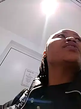 Snapshot of CancerGodessX chatting on 03.03.25 CancerGodessX online show from 03.03.25