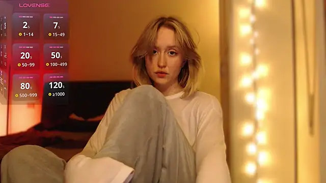 Snapshot of iilovetomatoes chatting on 02.09.26 iilovetomatoes online show from 02.09.26