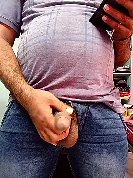 Snapshot of adicma123 chatting on 10.10.25 adicma123 online show from 10.10.25