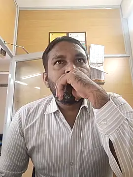 Snapshot of adicma123 chatting on 10.15.25 adicma123 online show from 10.15.25