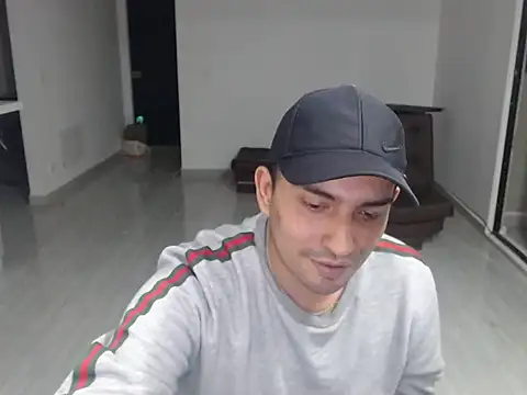 Uncut Hairy Dick online show from 10.28.25