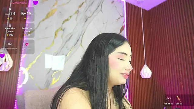 Snapshot of haylie_ chatting on 12.31.24 haylie  online show from 12.31.24
