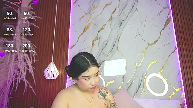 Snapshot of haylie_ chatting on 01.19.25 haylie  online show from 01.19.25