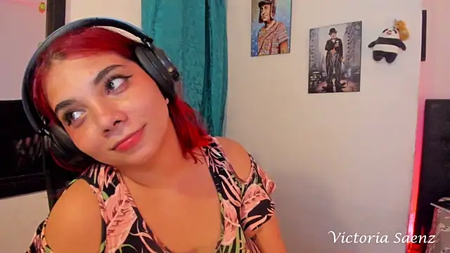victoriaasaenz  online show from 01.22.25