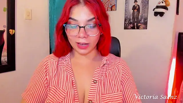 victoriaasaenz  online show from 01.25.25