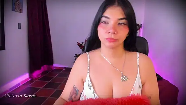 victoriaasaenz  online show from 04.05.26