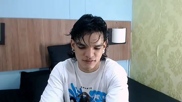 AlbertBernal69 online show from 02.25.25