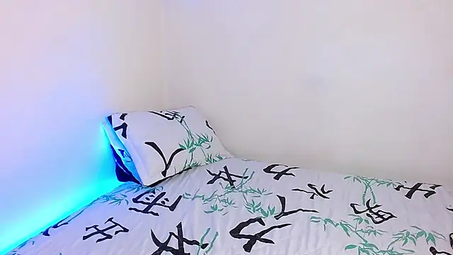 Snapshot of Mehottie29 chatting on 10.04.25 Mehottie29 online show from 10.04.25