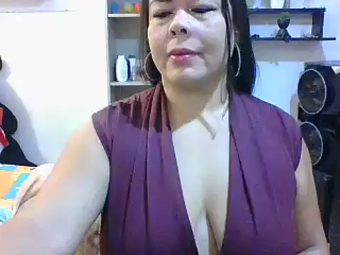 ChiaraFioree online show from 01.17.25