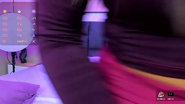 ZiaCalifa online show from 09.18.25