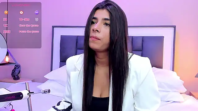 ZiaCalifa online show from 09.19.25