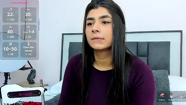 ZiaCalifa online show from 10.15.25