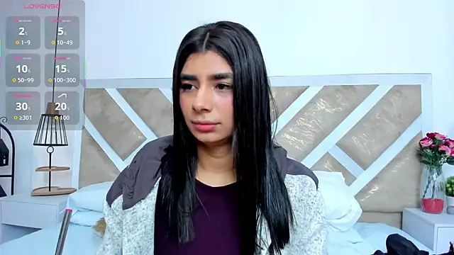 Snapshot of ZiaCalifa chatting on 02.10.26 ZiaCalifa online show from 02.10.26