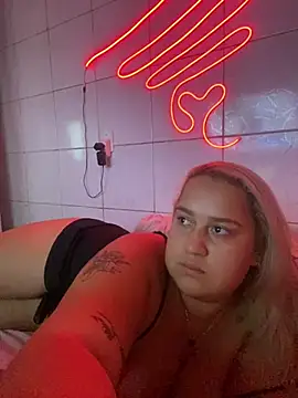 Snapshot of MinaBoss chatting on 03.13.25 MinaBoss online show from 03.13.25