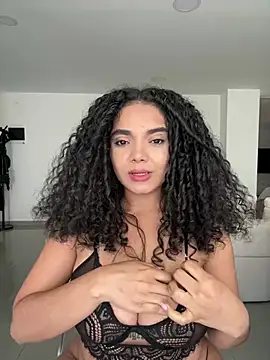 Mariecurl online show from 03.20.26