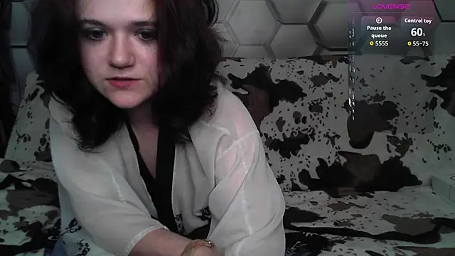 Snapshot of Naomi_Robbins_Love chatting on 10.14.25 Naomi Robbins Love online show from 10.14.25