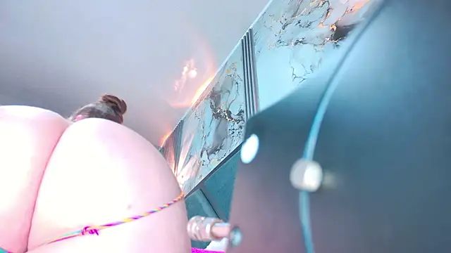 Snapshot of NathaxaLeans chatting on 02.05.26 NathaxaLeans online show from 02.05.26