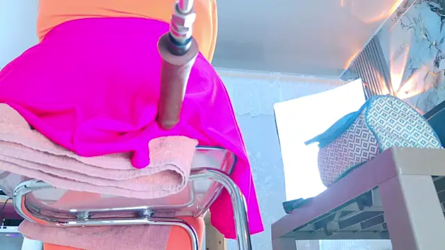 Snapshot of NathaxaLeans chatting on 02.13.26 NathaxaLeans online show from 02.13.26