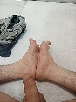 Snapshot of Hardapple01 chatting on 03.15.25 Hardapple01 online show from 03.15.25