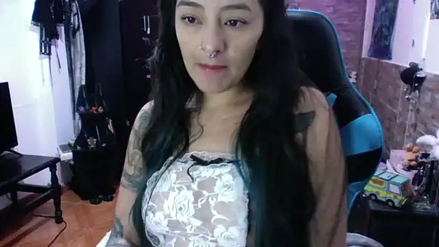 AngelaQueen  online show from 10.17.25