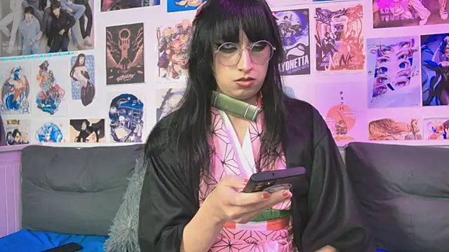 Snapshot of snowblack_ chatting on 09.25.25 snowblack online show from 09.25.25