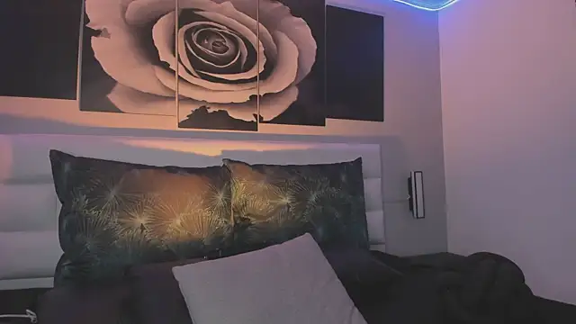 lena banks online show from 11.26.25