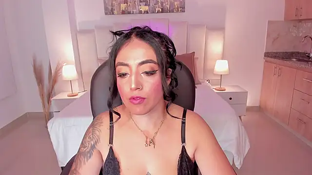 kim thompson 1 online show from 10.06.25