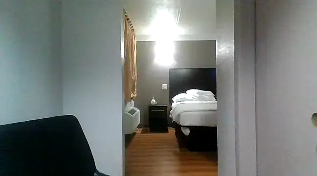 SlimBeenBadd1981 online show from 12.02.24