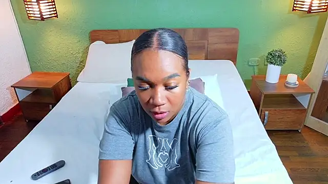 dannaahbrown online show from 10.07.25