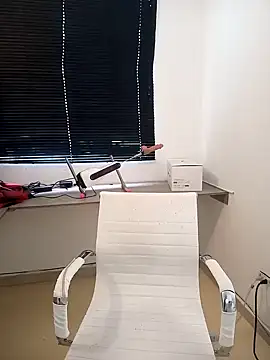 MIYESSI online show from 01.22.25