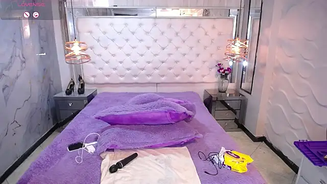 Georgina-Musk online show from 02.04.25