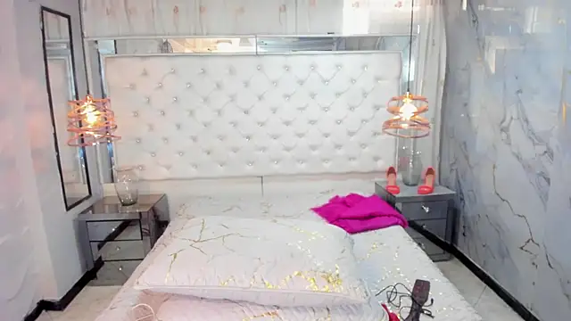Georgina-Musk online show from 03.12.25