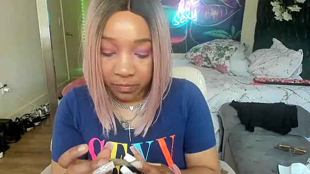 YasmineMinaj online show from 04.07.26