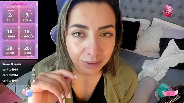 Snapshot of Isabella_lt chatting on 01.14.25 Isabella lt online show from 01.14.25