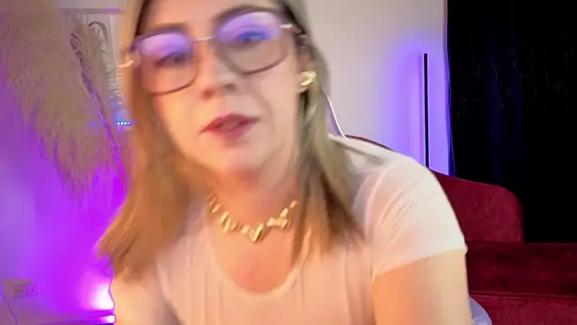 Isabella lt online show from 03.26.26