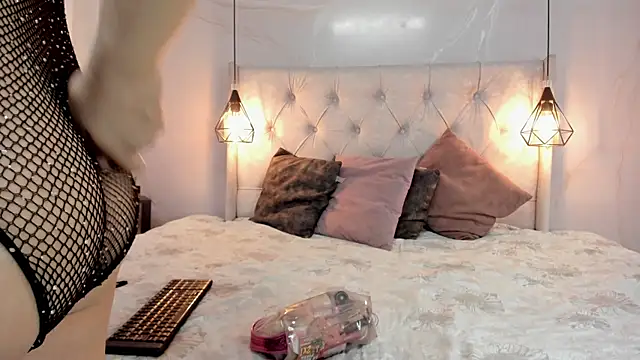 SakuraLee  online show from 10.09.25