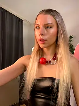 KittyKatyDream online show from 11.21.25