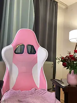 Snapshot of KittyKatyDream chatting on 02.07.26 KittyKatyDream online show from 02.07.26