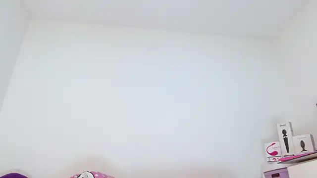 sashacreamy  online show from 02.19.25