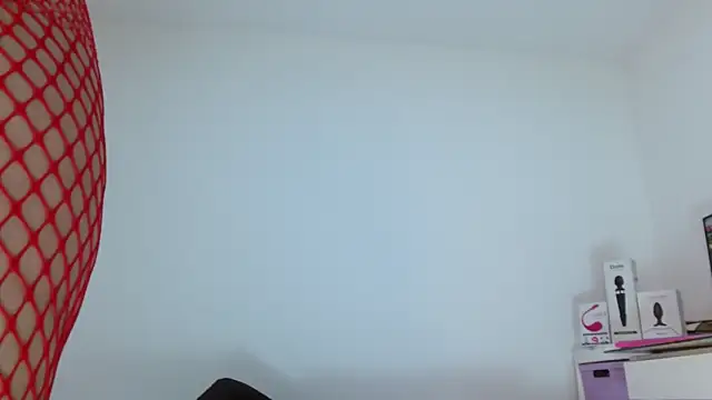 sashacreamy  online show from 03.20.25